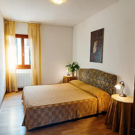 Casa Dei Pittori Venice Apartments-3